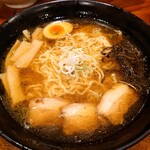 菜華楼 - 醤油ラーメン大盛り