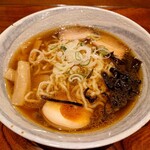菜華楼 - 醤油ラーメン