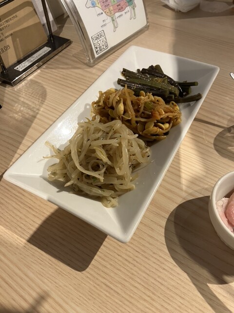 YAKINIKU BISTRO 石鎚 （イシヅチ） - 西線9条旭山公園通/焼肉