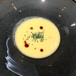 馳走西健一 - 吉田町の玉蜀黍「味来」の冷たいスープ