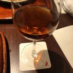 月居 - １０年ものの紹興酒。和梅を浮かべて飲むとまろやかさが際立ちます。
