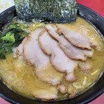 ラーメン 杉田家 - チャーシューメン