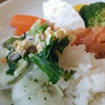 キッチン ブルー グローブ - 玉子スープの具材もおかずにします