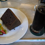 カフェ 英國屋 - チョコシフォン　フルーツ添え アイスコーヒーset