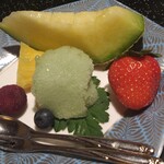 いも膳 - 抹茶シャーベットほか季節の果物！これはいも膳だからこその豪華さだなぁ〜マスクメロン、イチゴ、ブルーベリー、山イチゴ、パイナップル、山桃〜❤(笑)www