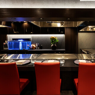 銀座 和牛鉄板焼 USHIGAMI_0