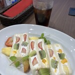 APOLLON FRUIT GARDEN - 202406