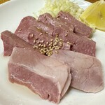 もつ焼 でん 水道橋店 - はつ刺 580円(税込)