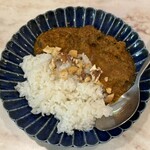 割烹角打 SAKE and - 牛タンのルンダン(インドネシア風カレー)