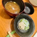 くらくえん - お通しとしじみ汁。