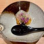 鮨 さかい - 赤雲丹(佐賀県唐津産) 　　フレッシュキャビア&甘酢ジュレ添え