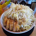 豚山  - 小ぶた（野菜マシマシ、背アブラ）1,100円