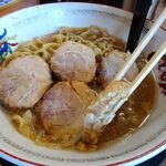 豚山  - 小ぶた（野菜マシマシ、背アブラ）1,100円