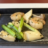 創作中華 一之船入 - ぷりっぷりの海老と旬のアスパラガスのシソ炒め。美味しい！