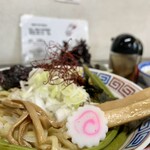 らー麺　Do・Ni・Bo - 蕨が載ってるーーー