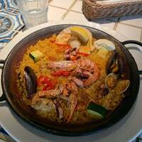Bar Espanol LA BODEGA 大阪店 - 魚介のパエリャ