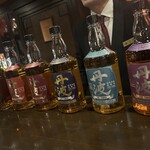 バー レスタカード - 希少性の高いのはミズナラのウィスキー