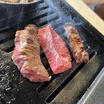 精肉屋の倅がただただ旨い肉を出す店 焼肉たけよし - 