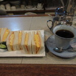モカ - たまごサンドセット 700円　(2024.4)