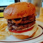 ムースヒルズバーガー - グリルオニオンゴルゴンゾーラチーズバーガー+パティ1枚追加