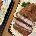 とん㐂 - 大ロースカツ厚み