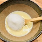 Imparfait - 鹿児島産さつまいものスープ ベーコンとローズマリーのエスプーマ