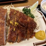 とん㐂 - カラシもたっぷり