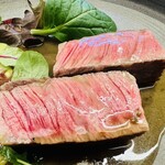 Imparfait - 土佐赤牛のステーキ ブロッコリーとビーツのソース