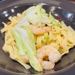 バルハチゴー - 春野菜とエビのペペロンチーノ