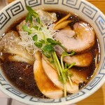 RAMEN MEIKIRA - チャーシューしょうゆ1200円+ワンタン300円