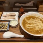 炭火焼濃厚中華そば 海富道 - 