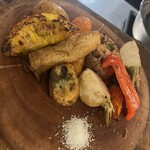 東京ブッチャーズ with OKACHI Beer Lab - グリルで炭焼きした野菜たち