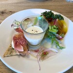 リトルネスト - サラダ仕立ての前菜