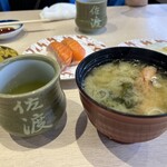 佐渡廻転寿司 弁慶 万代シティ店 - 