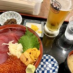 仲家 - ⑦うに、いくら、まぐろ
生ビール　スーパードライ樽生