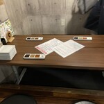 串揚オイルマルシェ - テーブル席