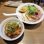 Rock’anDo - 10周年の中華そば＋シャポーン鶏炭火焼丼