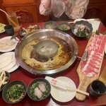 譚鴨血 老火鍋 新宿本店 - 