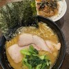 ラーメン 杉田家 千葉駅前店