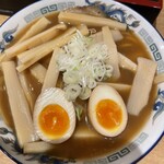 薬膳ラーメン 本丸 - 竹1000円＋煮卵100円　メンマどっさり