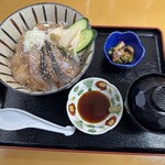 食処 そうしゃん - 釣り仙人の海鮮丼１３２０円