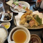 旬菜の味わい がら里 - 天ぷら　刺盛り　花かごのオールスター