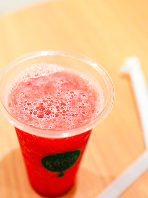 果汁工房果琳 イオンモール新利府店｜新鮮フルーツジュース