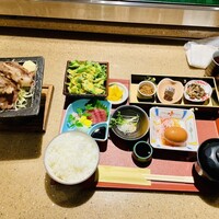 個室和食 肉割烹 吟次郎 品川駅前店 - 