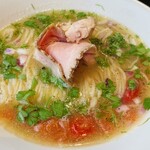 紅ズワイガニらぁ麺 まるはち屋 - 