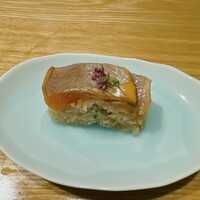 鮨処 北の華 - チップ(支笏湖に残留した紅ジャケ、ヒメマス)