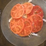 和牛焼肉 とよ田 - 朝採り完熟フルーツトマト　680円