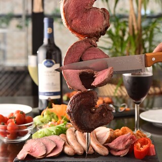 本格炭火シュラスコが食べ放題