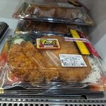 ローソンストア100 - デカ盛りコロッケチキンカツ