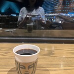 スターバックスコーヒー 神戸メリケンパーク店 - 2階席は景色がいい。